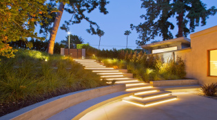 front yard lights.jpg