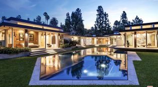 Pool-Wide-View