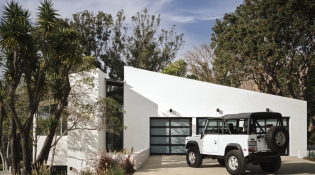Garage-driveway